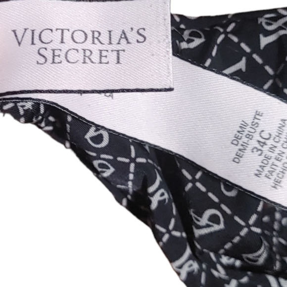 Victoria Secret bra ladies size 34C - Picture 3 of 4